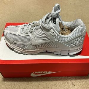 Nike Zoom Vomero 5